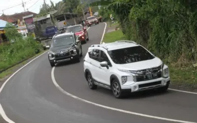 5 Keuntungan Sewa Mobil daripada Transportasi Umum untuk Libur Panjang